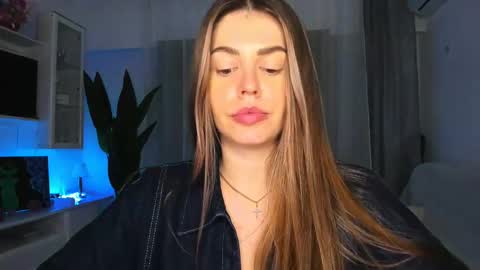 Lolitalolz online show from 03/10/25, 09:51