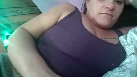 Snapshot of veronica90210 chatting on 10/31/25, 08:37 veronica90210 online show from 10/31/25, 08:37