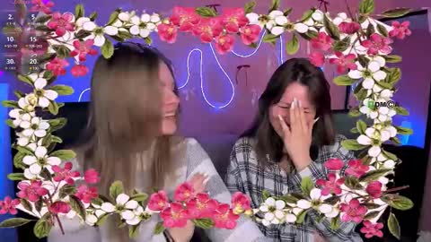 Snapshot of veronica_bubble chatting on 03/06/26, 08:38 Ronni online show from 03/06/26, 08:38