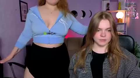Snapshot of veronica_bubble chatting on 06/10/26, 07:57 Ronni online show from 06/10/26, 07:57