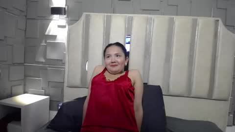 Veronica online show from 03/10/26, 02:16