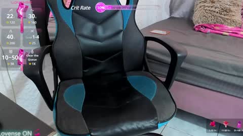 Snapshot of veronica_meller chatting on 01/22/25, 01:21 Veronica online show from 01/22/25, 01:21