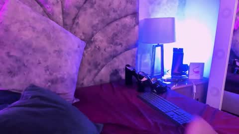 Veronica Olson online show from 02/12/25, 10:03