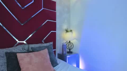 Veronica Olson online show from 01/06/26, 03:32