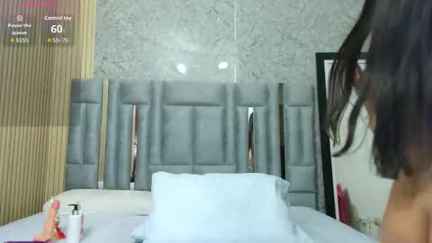 Veronica online show from 02/19/26, 12:45