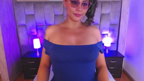 Snapshot of veronica_saenzz1 chatting on 10/02/25, 08:38 Vero online show from 10/02/25, 08:38