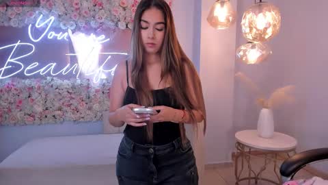 Snapshot of veronicablue1 chatting on 03/21/26, 10:42 Vero online show from 03/21/26, 10:42
