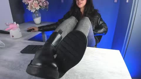 Snapshot of veronicafalcon chatting on 05/06/26, 09:53 Veronica online show from 05/06/26, 09:53