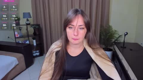 Snapshot of veronicafreman chatting on 09/15/25, 10:37 Veronica online show from 09/15/25, 10:37