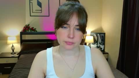 Veronica online show from 04/28/26, 05:12
