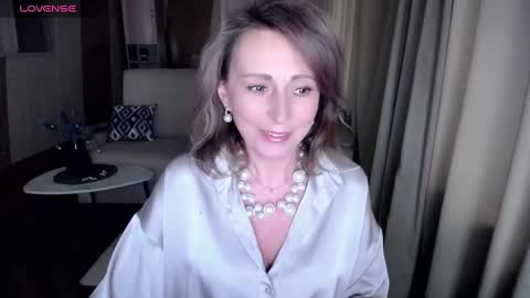 Helen online show from 02/04/25, 04:59