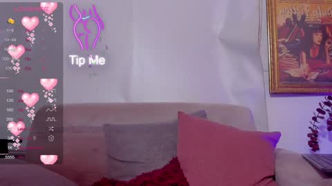 Veronica Gills online show from 01/19/25, 12:49