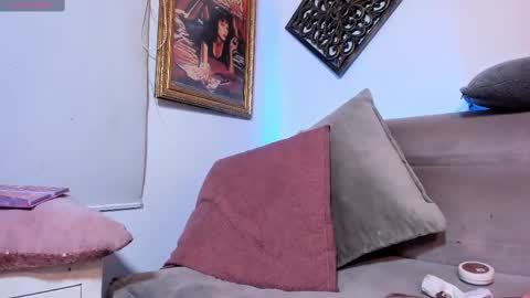 Veronica Gills online show from 03/04/25, 07:22