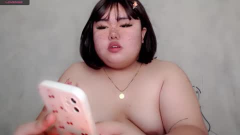 Snapshot of veronicakisses chatting on 12/14/25, 10:03 MS. VERONICA 22 I love Aza 3 online show from 12/14/25, 10:03