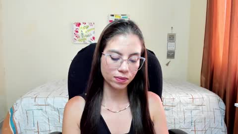 Veronica Miller online show from 09/22/25, 06:32