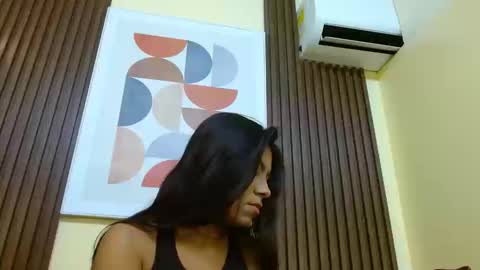 Veronica Robles online show from 09/10/25, 05:57