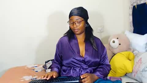 Snapshot of veronicarod1 chatting on 04/21/26, 02:51 veronicarod1 online show from 04/21/26, 02:51