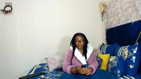 Snapshot of veronicarod1 chatting on 05/14/26, 12:06 veronicarod1 online show from 05/14/26, 12:06