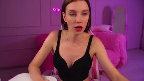 Snapshot of veronicavance chatting on 09/16/25, 07:04 Veronica online show from 09/16/25, 07:04