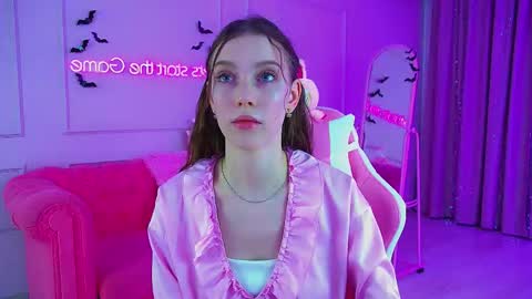 Snapshot of veronicavance chatting on 11/06/25, 06:31 Veronica online show from 11/06/25, 06:31