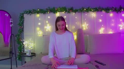 Snapshot of veronicavance chatting on 12/02/25, 06:19 Veronica online show from 12/02/25, 06:19