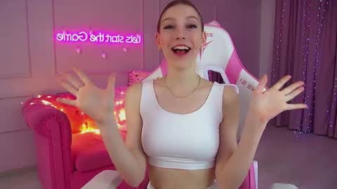 Snapshot of veronicavance chatting on 12/19/25, 06:26 Veronica online show from 12/19/25, 06:26