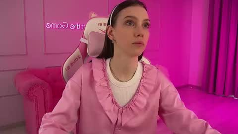 Snapshot of veronicavance chatting on 02/10/26, 07:23 Veronica online show from 02/10/26, 07:23