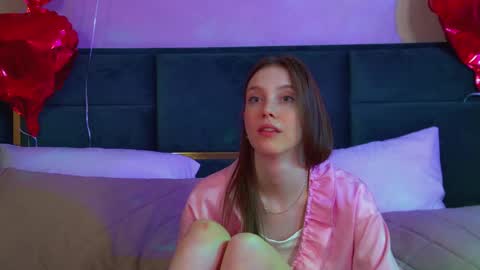 Snapshot of veronicavance chatting on 02/14/26, 07:16 Veronica online show from 02/14/26, 07:16