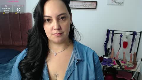 Snapshot of veroniicabbw_ chatting on 03/31/26, 03:12 veroniicabbw_ online show from 03/31/26, 03:12