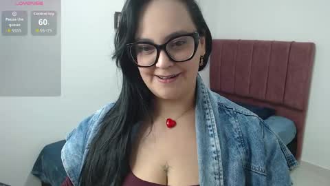 Snapshot of veroniicabbw_ chatting on 04/16/26, 02:07 veroniicabbw_ online show from 04/16/26, 02:07