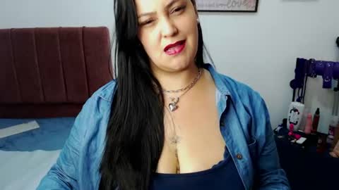 Snapshot of veroniicabbw_ chatting on 06/11/26, 12:36 veroniicabbw_ online show from 06/11/26, 12:36