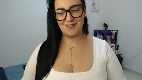 veroniicabbw_ online show from 08/04/26, 10:40