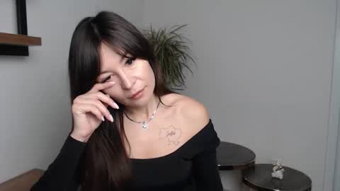 Snapshot of veronik_shy chatting on 12/02/25, 07:25 veronik_shy online show from 12/02/25, 07:25