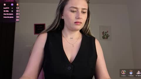 Vero online show from 12/14/25, 03:01