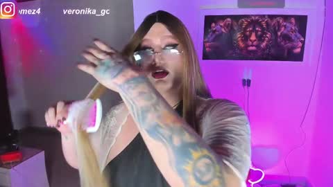 veronika gomez ind online show from 04/17/26, 05:54