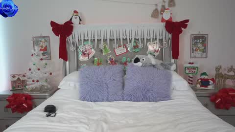 Veronika Rose please click show more if you want to see more of my content online show from 12/23/24, 05:11