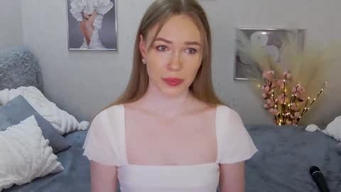 Veronika online show from 02/11/25, 09:56