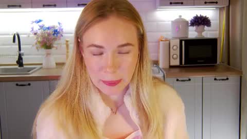 Veronika online show from 09/30/25, 05:40