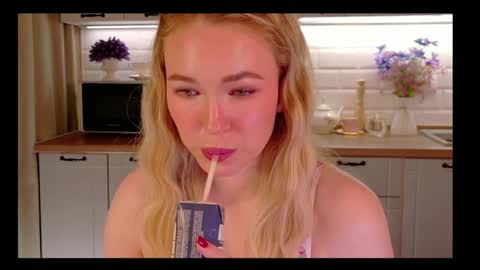 Veronika online show from 11/13/25, 05:34