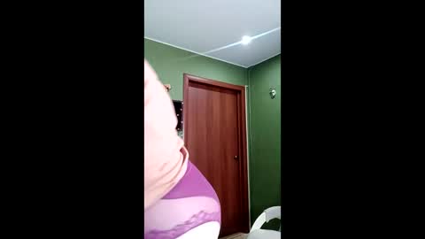 Snapshot of veronikawgold chatting on 03/13/26, 04:57 VeronikawGold online show from 03/13/26, 04:57