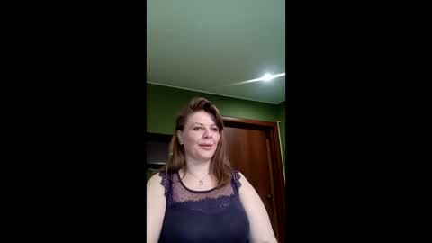 Snapshot of veronikawgold chatting on 03/16/26, 06:01 VeronikawGold online show from 03/16/26, 06:01