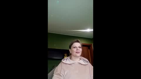 Snapshot of veronikawgold chatting on 03/18/26, 12:25 VeronikawGold online show from 03/18/26, 12:25