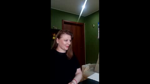 Snapshot of veronikawgold chatting on 03/28/26, 04:01 VeronikawGold online show from 03/28/26, 04:01