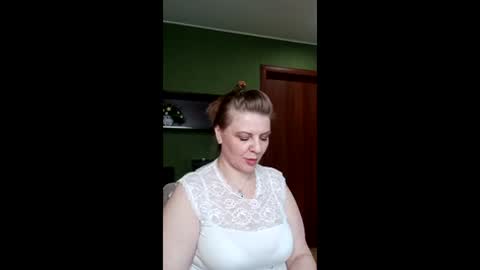 Snapshot of veronikawgold chatting on 04/08/26, 10:10 VeronikawGold online show from 04/08/26, 10:10