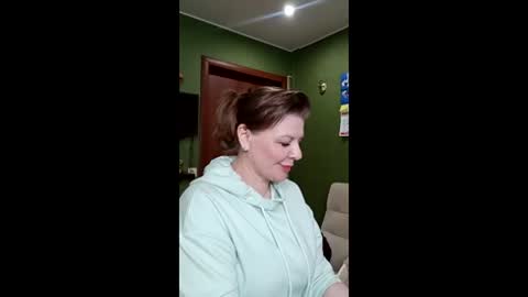 Snapshot of veronikawgold chatting on 04/16/26, 01:17 VeronikawGold online show from 04/16/26, 01:17