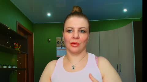 Snapshot of veronikawgold chatting on 06/06/26, 07:24 VeronikawGold online show from 06/06/26, 07:24