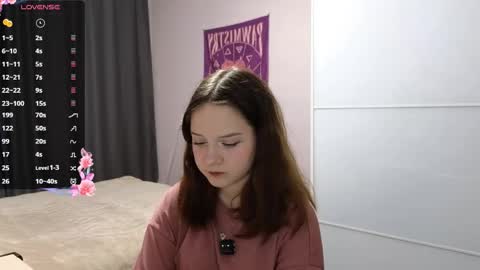 Snapshot of veroniquecabarcas chatting on 05/28/26, 11:07 Anna online show from 05/28/26, 11:07