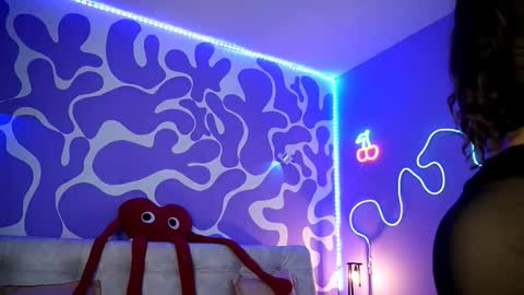 Snapshot of verosmit1 chatting on 11/03/25, 09:48        online show from 11/03/25, 09:48