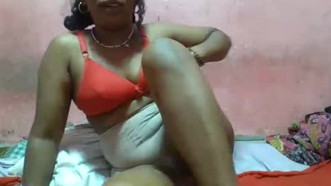 verronique1511 online show from 02/09/25, 11:04