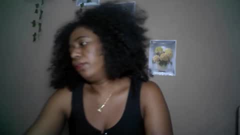 Snapshot of verronique1511 chatting on 04/21/26, 03:13 verronique1511 online show from 04/21/26, 03:13